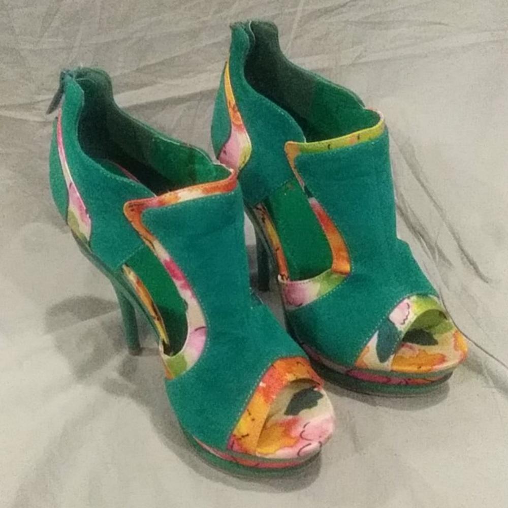 Alba Platform Stilettos Heels